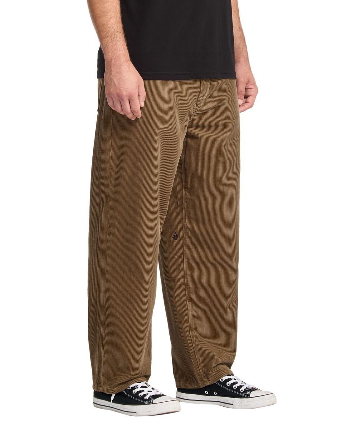 Pantalon Volcom Billow Tapered Cord Hombre